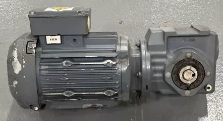 Sew-Eurodrive SA37 DRE80M4 Gearmotor 0.74HP W/Speed Reducer Box Ratio: 19.13:1 