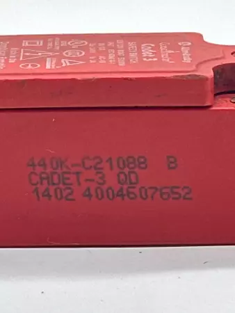 Allen-Bradley 440K-C21088 SER.B Cadet 3 Safety Switch, 240V 10A 