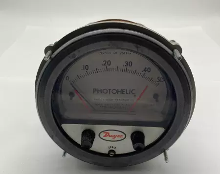 Dwyer 3000-0SGT-C Photohelic® Pressure Gauge 0-0.5