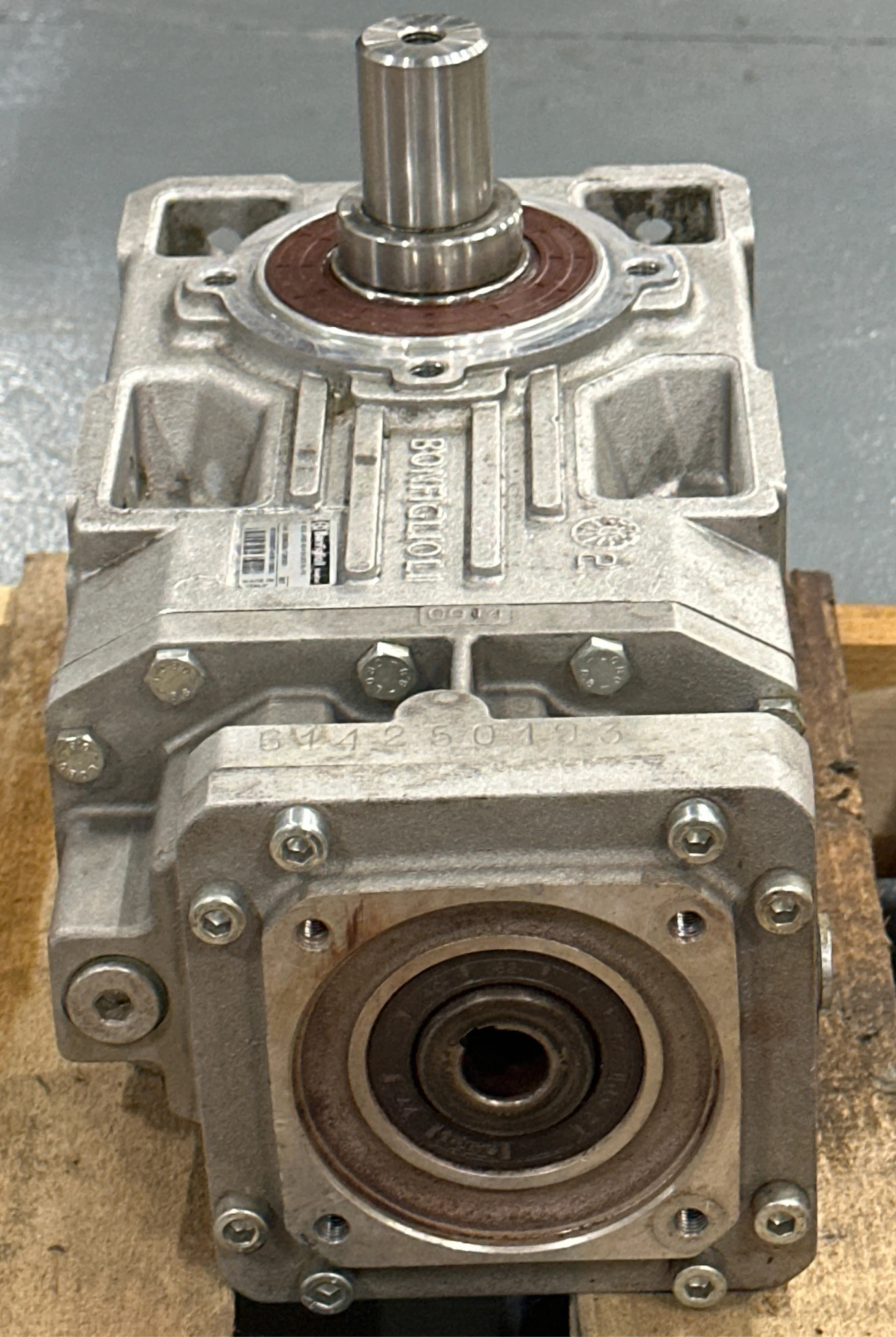 Bonfiglioli 3E60G051G60001 Right Angle Speed Reducer, Ratio 43.4:1 