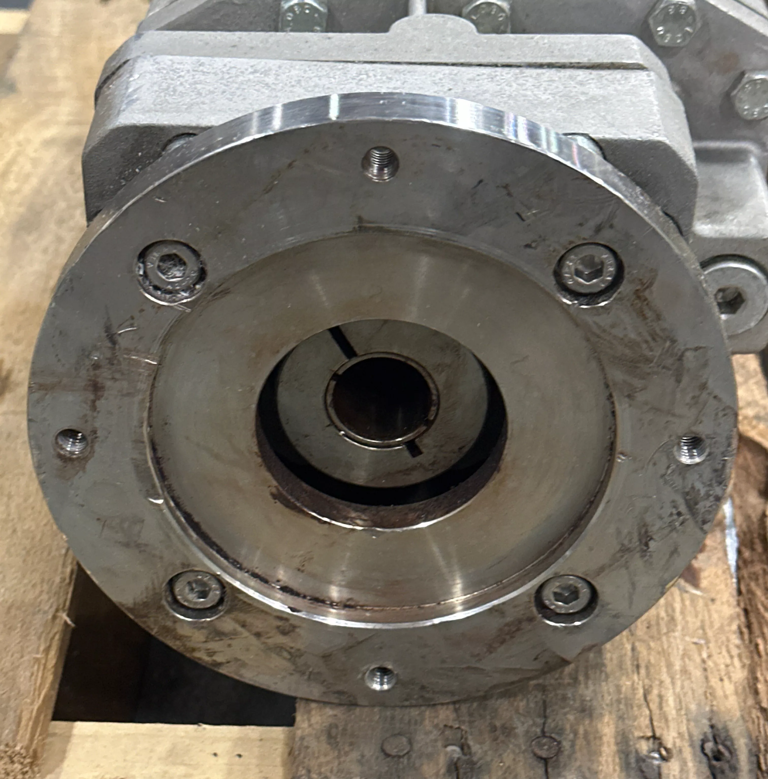 Bonfiglioli 3E60G158L60001 Right Angle Speed Reducer, Ratio 59.4:1 