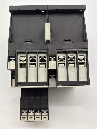 Eaton DILM25-10-XTCE Contactor Assy, 600VAC/250VDC 40A W/Aux. Contactor 