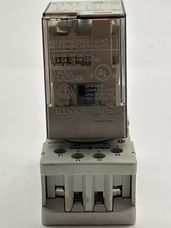Allen-Bradley 700-HA32Z24 SER.D Relay 250VAC 10Amp, 24VDC Coil W/Socket 