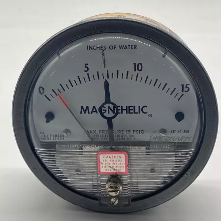 Dwyer 2015 Magnehelic® Pressure Gauge 0-15