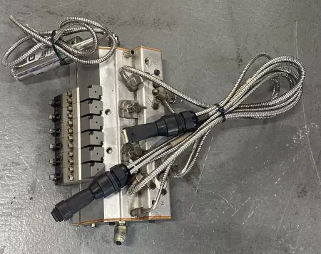 Nordson 9006984 Hot Melt Applicator Head, 6-Valves 