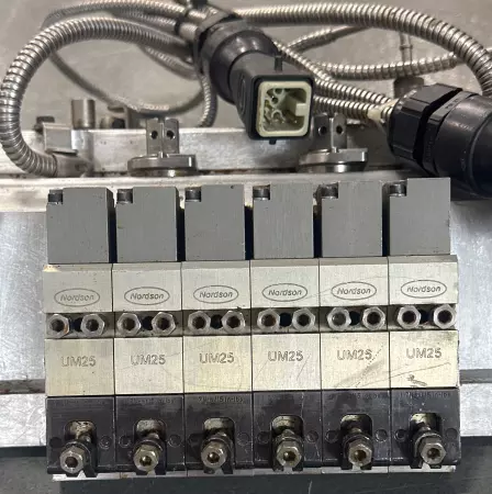 Nordson 9006984 Hot Melt Applicator Head, 6-Valves 