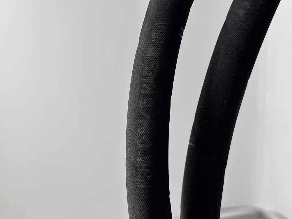 Aeroquip 2556-8 DN12 Hydraulic Hose, 5Ft 20-Bar 