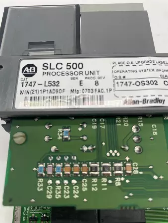 Allen-Bradley 1747-L532 SER E PORC.REV 8 SLC500 Processor Unit 