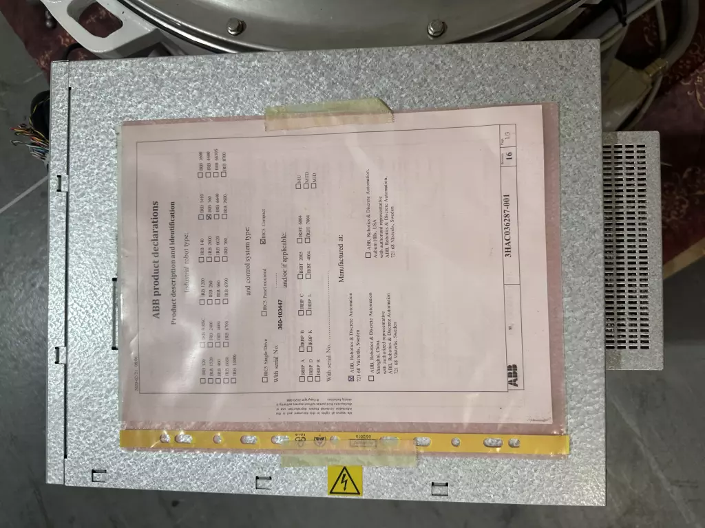 ABB 360-103447 Pick and Place Robot, Allen Bradley Controls 