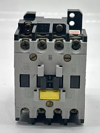 Allen-Bradley 100-A24ND3 SER.C Contactor, 660V 25A 15kW 