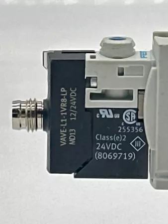 Festo VUVG-L14-P53C-T-G18-1P3 Solenoid Valve Assembly 566501 