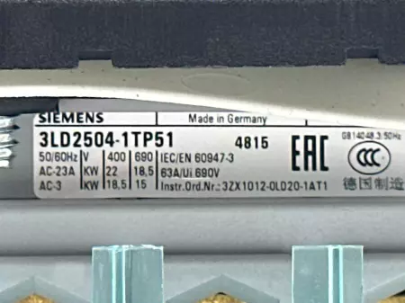 Siemens 3LD2504-1TP51 Disconnect Switch, 690V 63Amp 15-22kW 