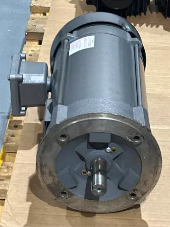 Baldor AE194935 AC Motor, 7.5HP, Frame 184TC 