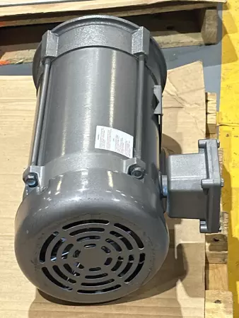 Baldor AE194935 AC Motor, 7.5HP, Frame 184TC 