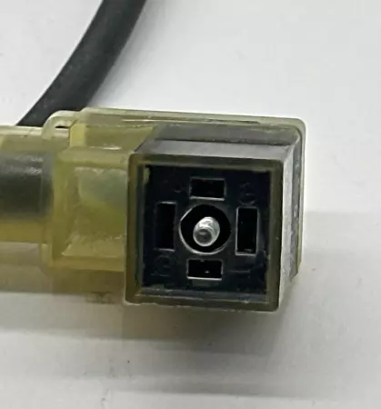 Lumberg VCD 1A-1-3 Solenoid Valve Connector Cable, 3-Pin 2 Meter 