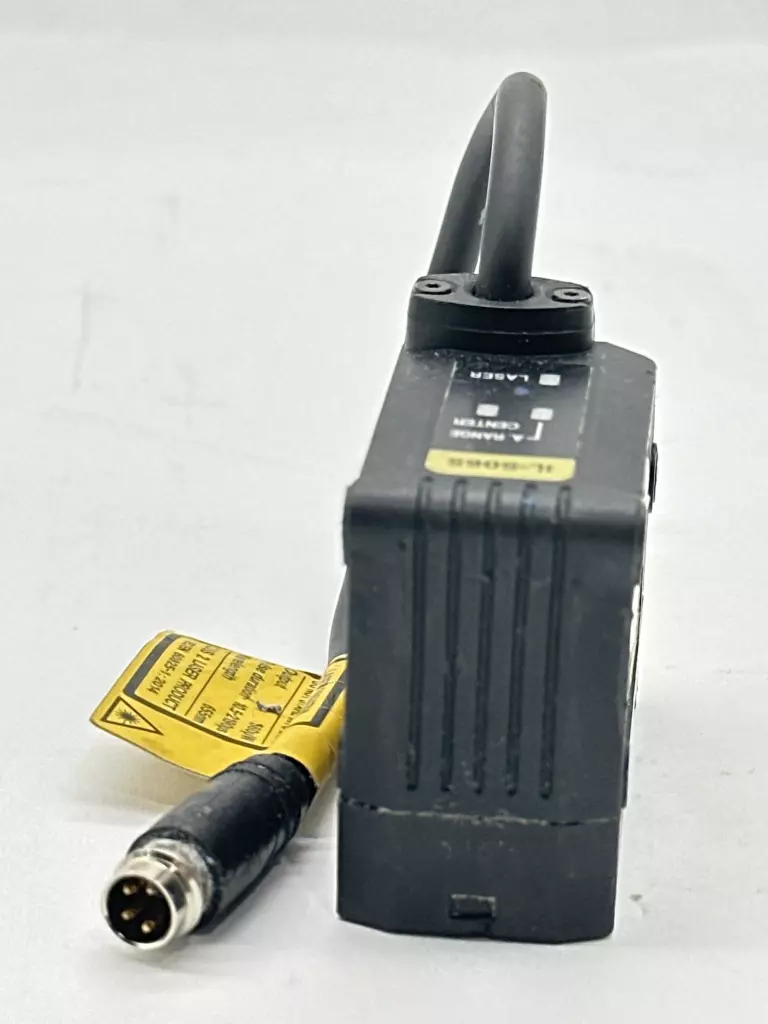 Keyence IL-S065 Intelligent-L Analog Laser Sensor 