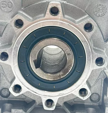 Varvel SRT05028G525 Galat® Gearbox, Ratio 28:1 