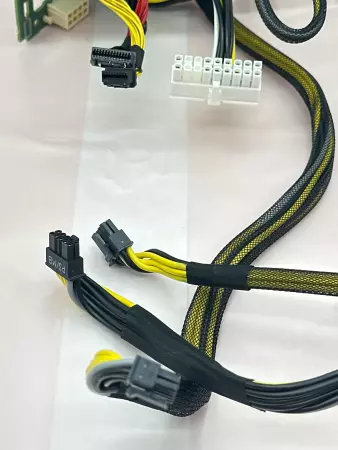 Dell EMC CN-0HN9P4-FCP00-17N-00U7-A01 GPU Power Riser Board 