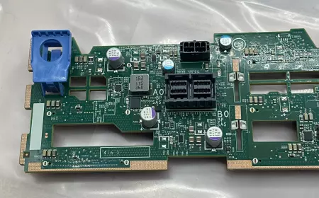 Dell DP/N0RDRTM 12x Bay Hard Drive Backplane 