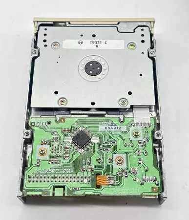 TEAC 193077A2-91 Internal Floppy Drive FD-235HF 