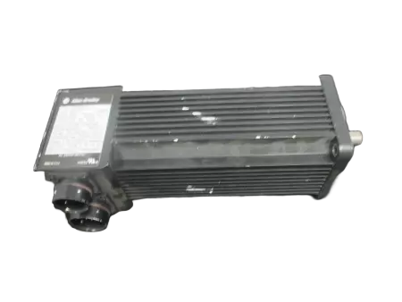 Allen-Bradley 1326AS-B330H-21 SER.A AC Servo Motor, 0.9kW - IN GERMANY 