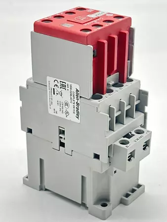Allen-Bradley 100S-C09EJ431C SER.A Safety Contactor, 600VAC 10A 