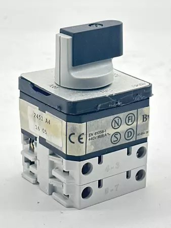 Baco PR 17 Rotary Disconnect Switch, 115-220V 25A 
