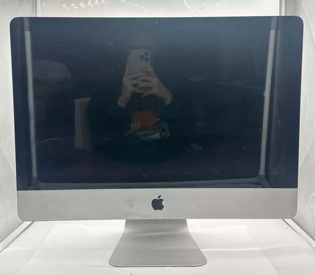 Apple MAC OS X iMac, 4GB RAM, 500GB HD, 21.5