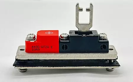Allen-Bradley 440G-ATZA E Safety Switch Actuator/Key W/Base 