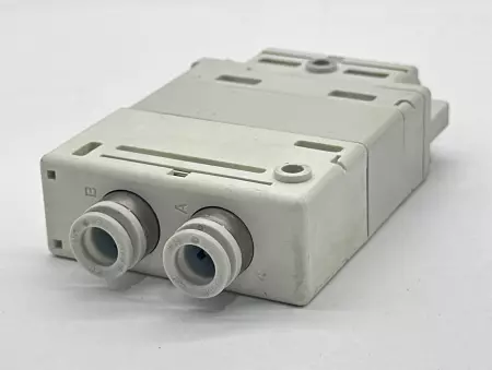 SMC VQ2000-FPG-C8C8 Double Check Block for Solenoid Valves 