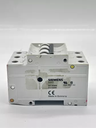Siemens 5SX23 3-Pole Circuit Breaker, 400VAC 6A 