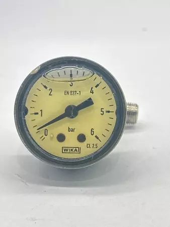 Wika EN 837-1 Pressure Gauge, 0-6 Bar Oil Filled 