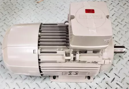 Siemens 1LE10231AA434AB4-Z Simotics GP AC Motor, 4HP/3.45kW 