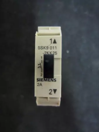 NEW  5SK9 011-2KK25 Circuit Breaker Terminal 