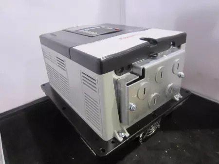 Allen Bradley 20A-D-3P4F-2-AYNACNN SER.A Power Flex 70 AC Drive, 1.5kW/2HP 