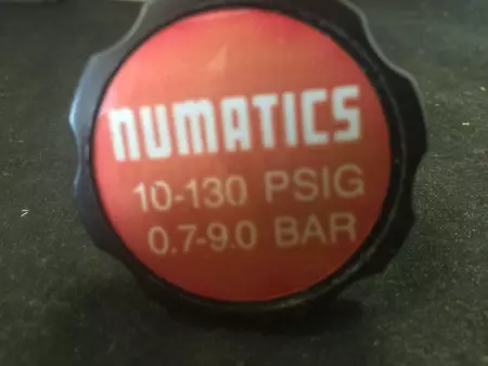 NEW NUMATICS 12RS1200C PRESSURE REGULATOR WITH 214-103A GAUGE 110 