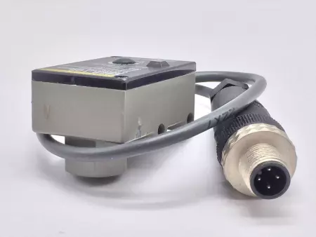  Omron E8EB-10B Pressure Sensor 