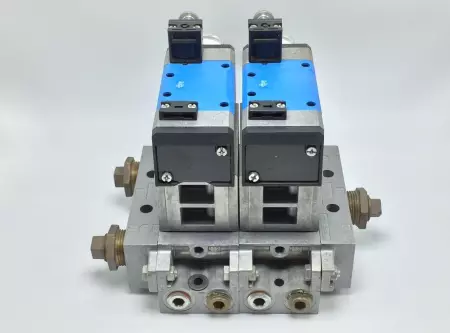 Festo MFH-5/2-D-3-C-LR-ZP-P-D-3 Solenoid 2-Valve Assy W/Manifold & Regulator 