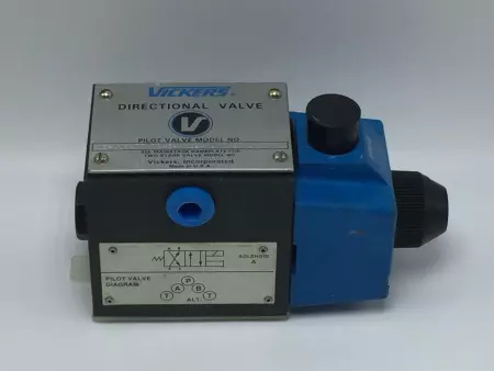 NEW Vickers 02-119477 Directional Valve 