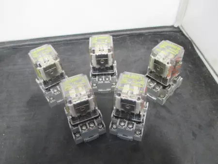  Square D 8501-KP13P14V20 Relay with Socket Base TESTED Lot of 5