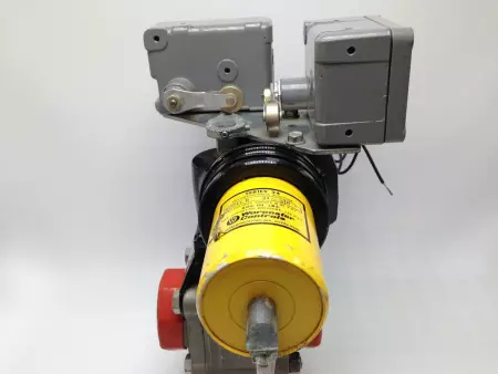 Worcester B-34WW2-R3 Pneumatic Valve Actuator w/Ball Valve & Limit Switch 