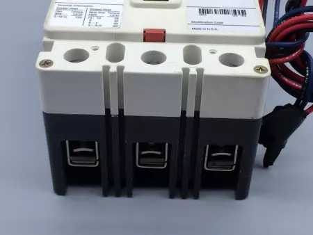 Cutler-Hammer FDB3100LA05 Industrial Circuit Breaker, 600V 100A 