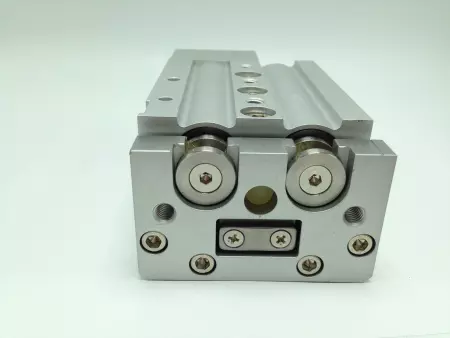 SMC MXS25L-50R-X32 Air Slide Table Pressure, 25mm Bore 50mm Stroke 