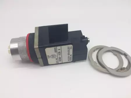 NEW Allen-Bradley 800MR-JX2B 3-Position Selector Switch, no Knob 