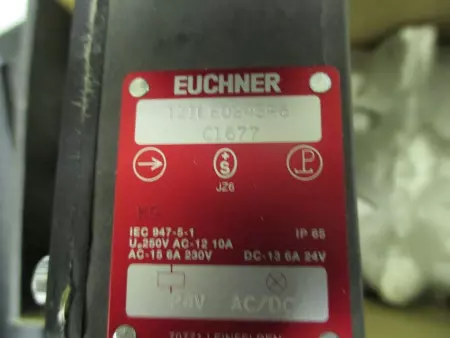 NEW Euchner TZ1LE024SR6-C1677 Safety Switch 