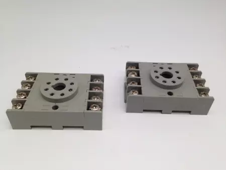  Idec SR2P-06 Relay Socket 10Amp 300V Lot of 2