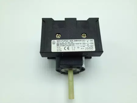  MOELLER P1-32-WITH-HI11-P1/P3/Z 32A DISCONNECT SWITCH WITH AUX CONTACT 