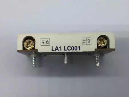   LA1-LC001 STARTER AUXILIARY CONTACT TESTED 