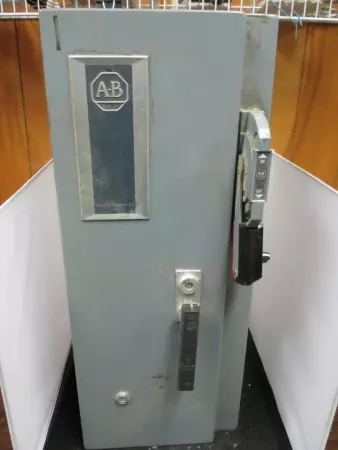 Allen-Bradley 512-BDCD-24 SER.D Combination Starter Motor Control 