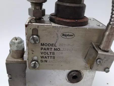 Nordson 139421G Hot Melt Applicator Head, Model 201-P-F 